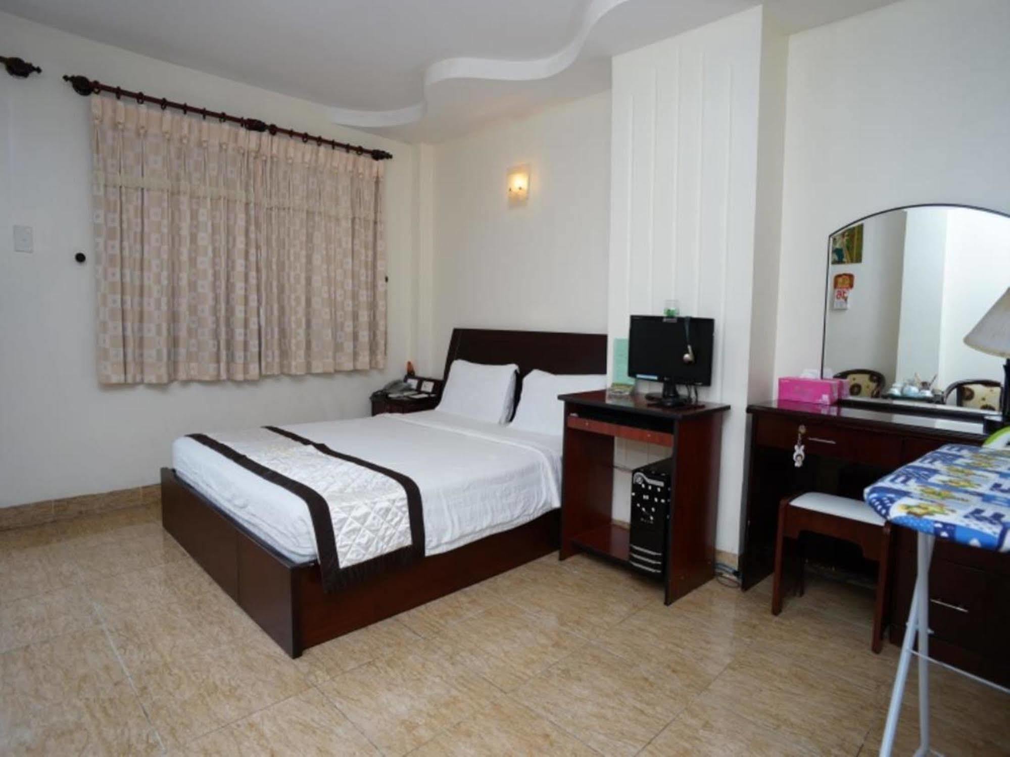A25 - 22 Nguyen Cu Trinh Hotel