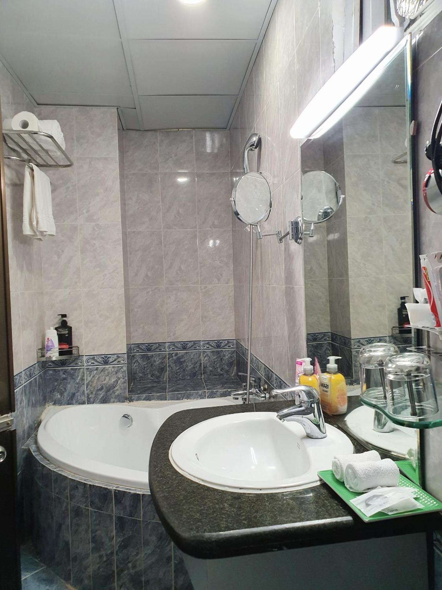 Khách sạn A25 - 22 Nguyễn Cư Trinh