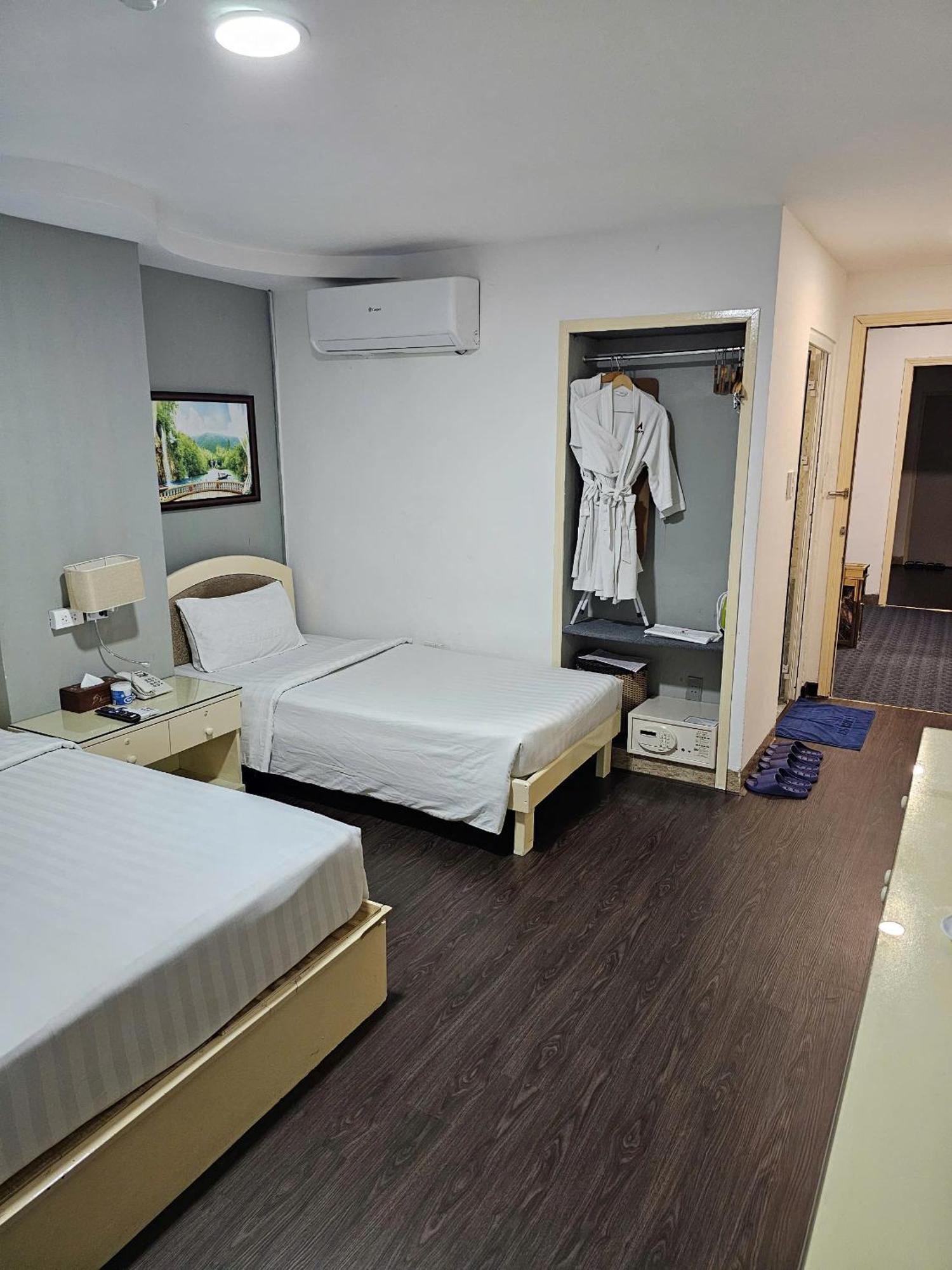 A25 - 22 Nguyễn Cư Trinh Khách sạn