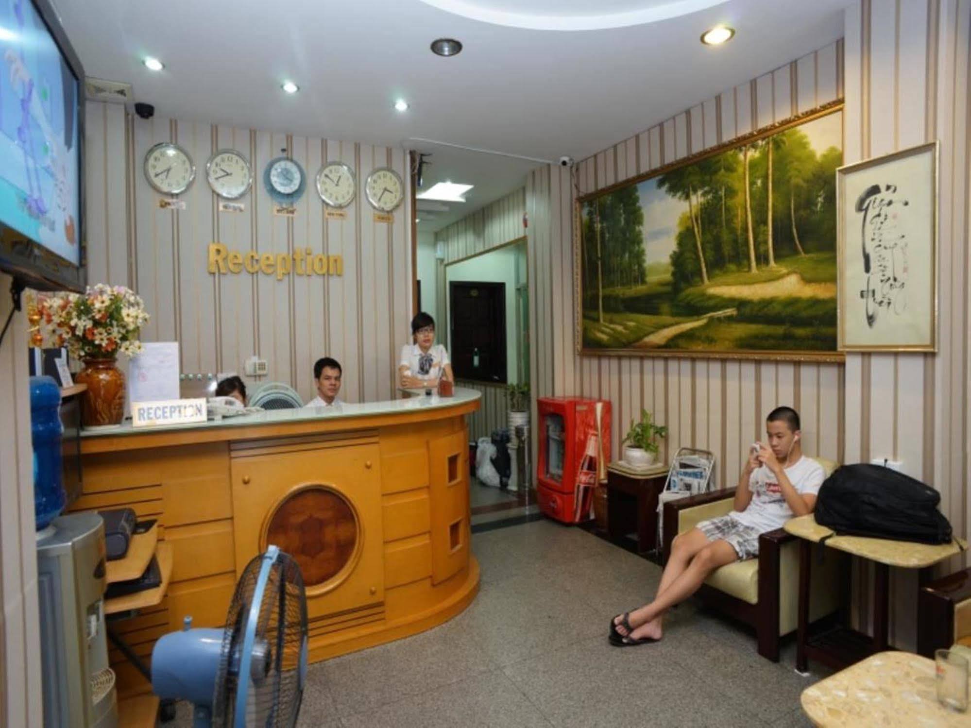 Khách sạn A25 - 22 Nguyễn Cư Trinh 2*