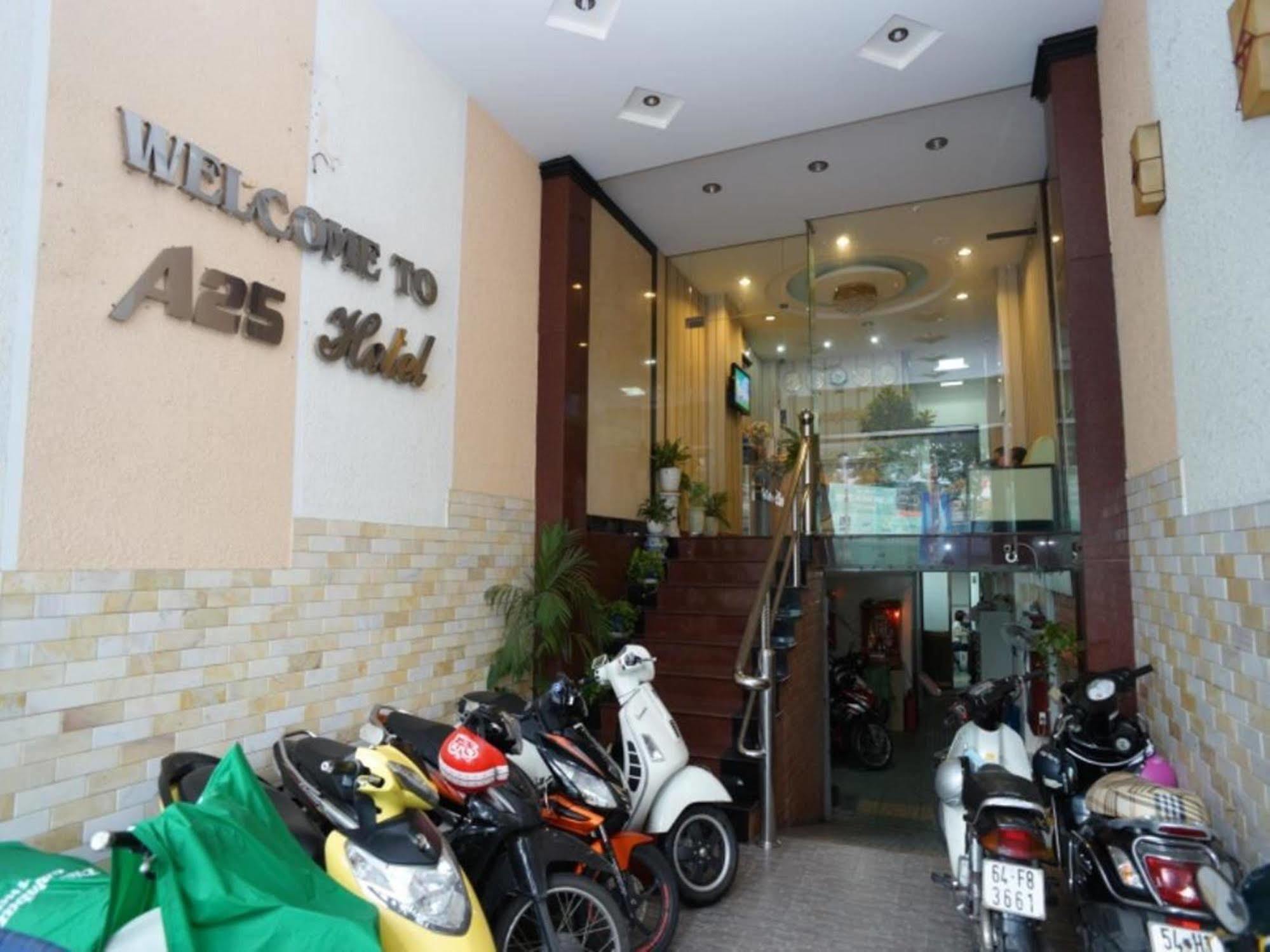 Khách sạn A25 - 22 Nguyễn Cư Trinh
